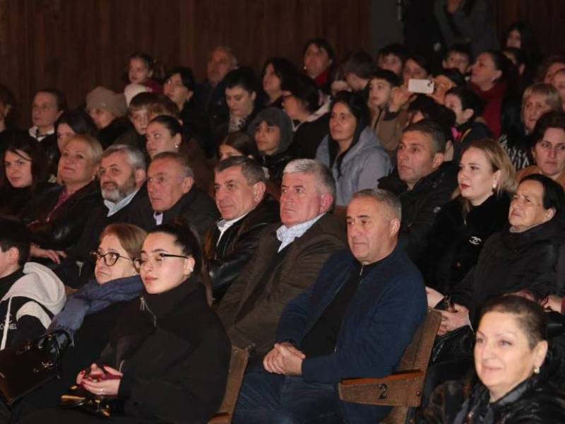 კულტურის ცენტრში დედის დღისადმი მიძღვნილი საღამო გაიმართა